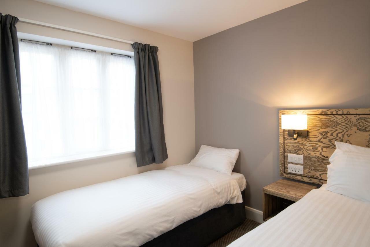 Paisley Pear, Brackley By Marston'S Inns Экстерьер фото